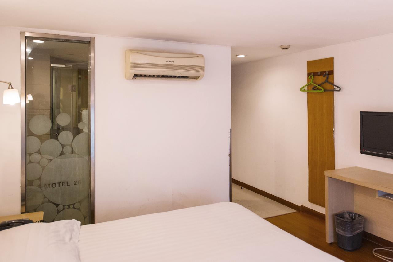 Motel Shanghai Sinan Road Экстерьер фото