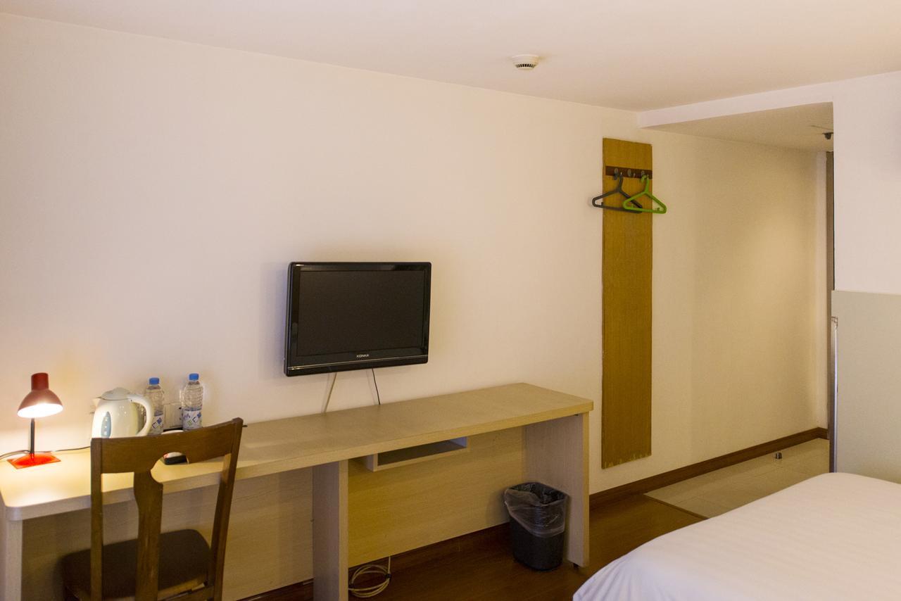Motel Shanghai Sinan Road Экстерьер фото